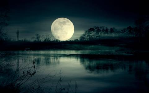شب ماه کامل نزدیک دریاچه 1