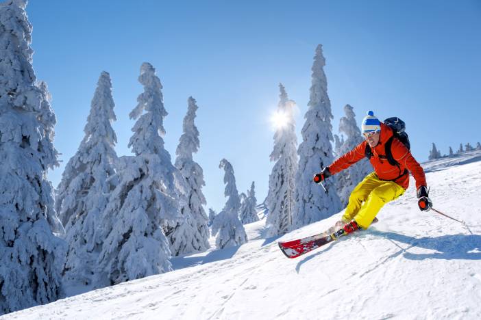 عکس اسکی زمستانی مردانه Snow Motion Sport  ورزشی ، ورزشی ، مرد ، در حال حرکت ، سواری ، با سرعت ، رانندگی بارگیری تصویر تصویر بر روی رایانه رومیزی ، قرص 1