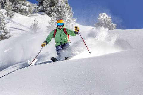 عکس اسکی زمستانی مردان ورزشی برفی  ورزشی ، ورزشی ، بارگیری تصویر زمینه انسان روی رایانه رومیزی ، تبلت 1