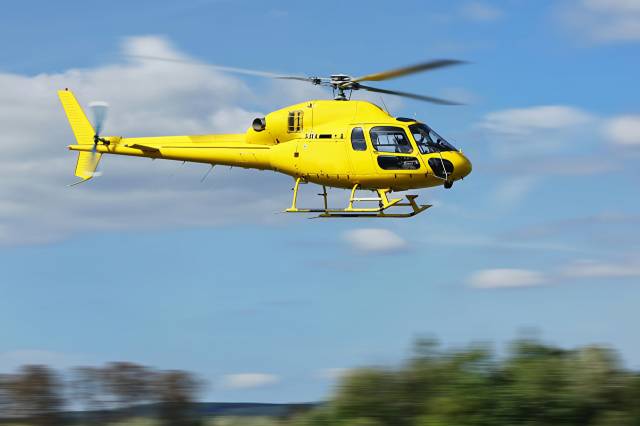 عکس هواپیمایی پرواز زرد هلیکوپتر  بارگیری تصویر زمینه هلیکوپتر در رایانه رومیزی ، تبلت 1