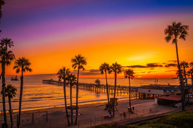 طلوع و غروب خورشید در ساحل ایالات متحده آمریکا عکس طبیعت Marinas San Clemente Beach California Palms طلوع و غروب آفتاب ، اسکله ، اسکله ، درختان نخل ، سواحل بارگیری تصویر تصویر بر روی رایانه رومیزی ، قرص 1