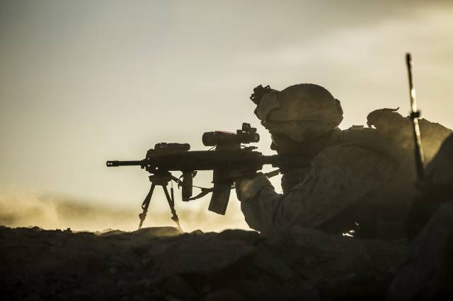 عکس سربازان تفنگ  تصویر زمینه نظامی ، تفنگ ، سرباز 1