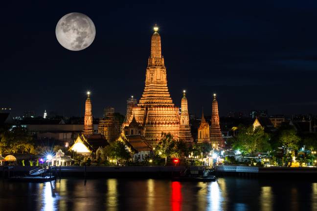 معابد معبد تایلند بانکوک رودخانه های ماریناس وات آرون معبد شب ماه پرتوهای نور عکس شهرها  رودخانه ، معبد ، اسکله ، اسکله ، تصویر زمینه تصویر شب 1
