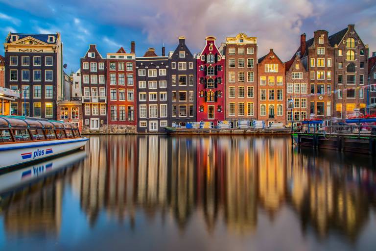 خانه های رودخانه قایق آمستردام هلند کانال بازتاب عکس شهرها  ساختمان ، تصویر زمینه منعکس شده است 1