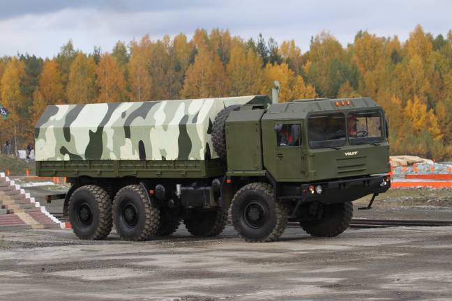 وسیله نقلیه نظامی داخل خودرو MZKT-6001 عکس ارتش  تصویر زمینه نظامی 1