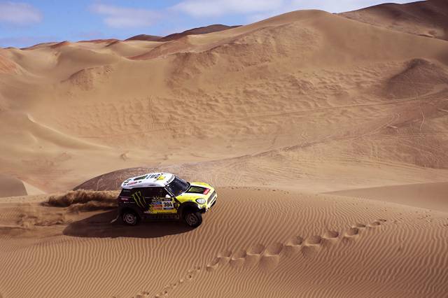 Desert Mini Cooper Dakar X-raid Cars عکس اسپرت  تصویر زمینه تصویر زمینه اتومبیل ، اتومبیلرانی ، ورزشی ، ورزشی 1