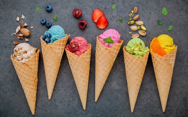 بستنی توت مخروط بستنی عکس غذای چند رنگ  تصویر زمینه 1