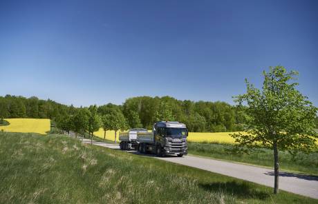 Scania Trucks Roads Grass Cars عکس طبیعت  تصویر زمینه اتومبیل ، خودرو ، کامیون 1