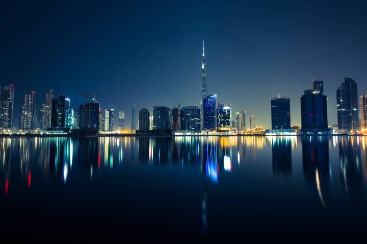 عکس آسمان خراش های دبی امارات متحده عربی عکس شهرهای شب  تصویر زمینه ساعت شب 1