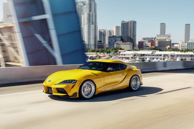 عکس Toyota Yellow Metallic Coupe Motion Cars  اتومبیل ، اتومبیل ، حرکت ، سوار شدن ، با سرعت ، تصویر زمینه تصویر زمینه رانندگی 1