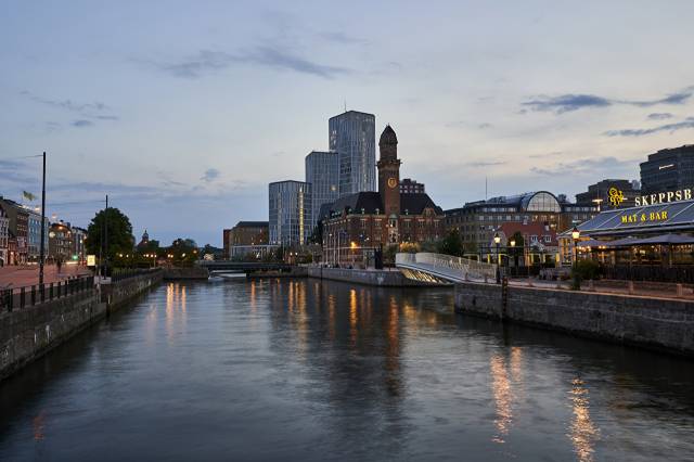 عکس سوئد استکهلم خانه های رودخانه شب کانال های عکس  رودخانه ، تصویر زمینه ساختمان 1