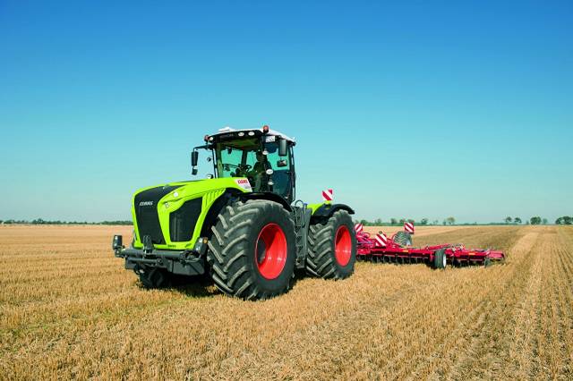 Fields ماشین آلات کشاورزی Xerion 4000 عکس تراکتور  تصویر زمینه تراکتور 1