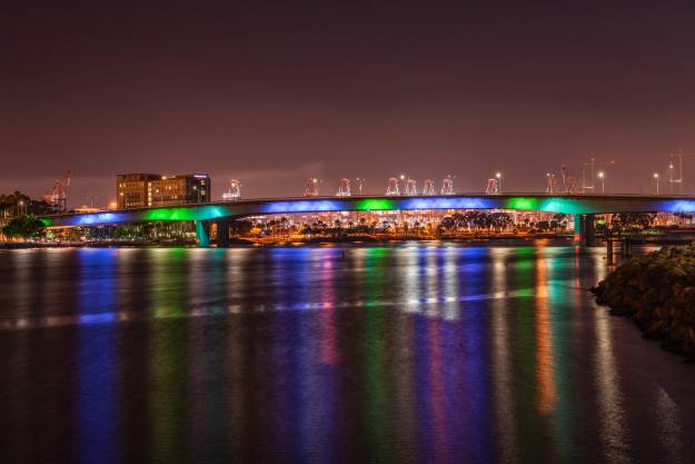خانه های ایالات متحده آمریکا رودخانه های پل پل کوئینزوی در مرکز شهر لانگ بیچ عکس شهرهای شب کالیفرنیا  رودخانه ، پل ، ساختمان ، تصویر زمینه تصویر شب 1