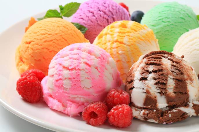 توپ بستنی تمشک بستنی عکس غذایی چند رنگ  تصویر زمینه 1