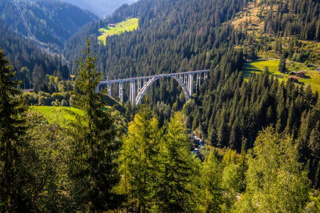 کوههای سوئیس کوههای پل های کوه های آلپ عکس طبیعت  کوه ، تصویر زمینه پل 1