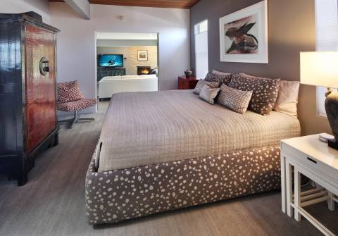 طراحی داخلی عکس بالش های تخت خواب اتاق خواب  تصویر زمینه 1