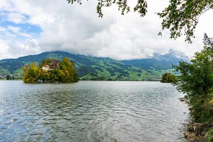 جزیره سوئیس دریاچه جزیره شواناو در دریاچه سوئیس عکس طبیعت  تصویر زمینه 1