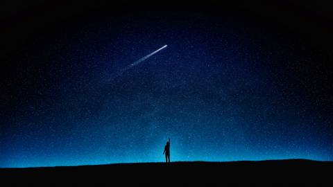 تصاویر آسمان شب و ستاره دنباله دار 4k Ultra HD Wallpaper 1